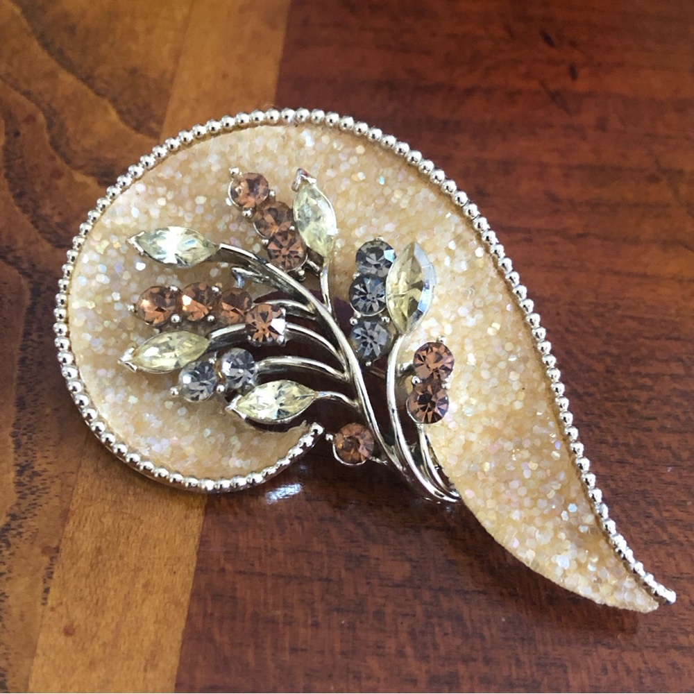 Vintage Coro glitter glass stone swirl brooch pin
